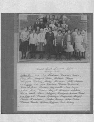 Broad Brook Grammar School Class of 1939. Photo "Class of 1939"