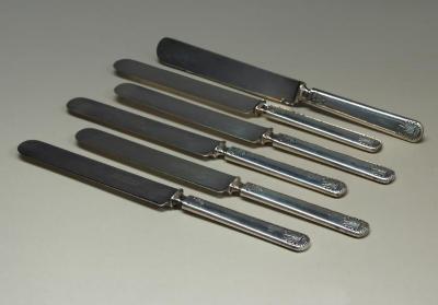Knife