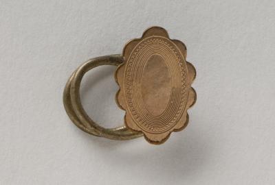 Jewelry: Cufflink belonging to Charles S. Stratton