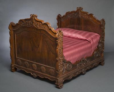 Furniture: Miniature bed made for Charles S. Stratton and M. Lavinia Warren