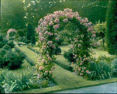 Burr Homestead Green Gardens