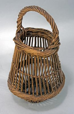 Tall, round basket a